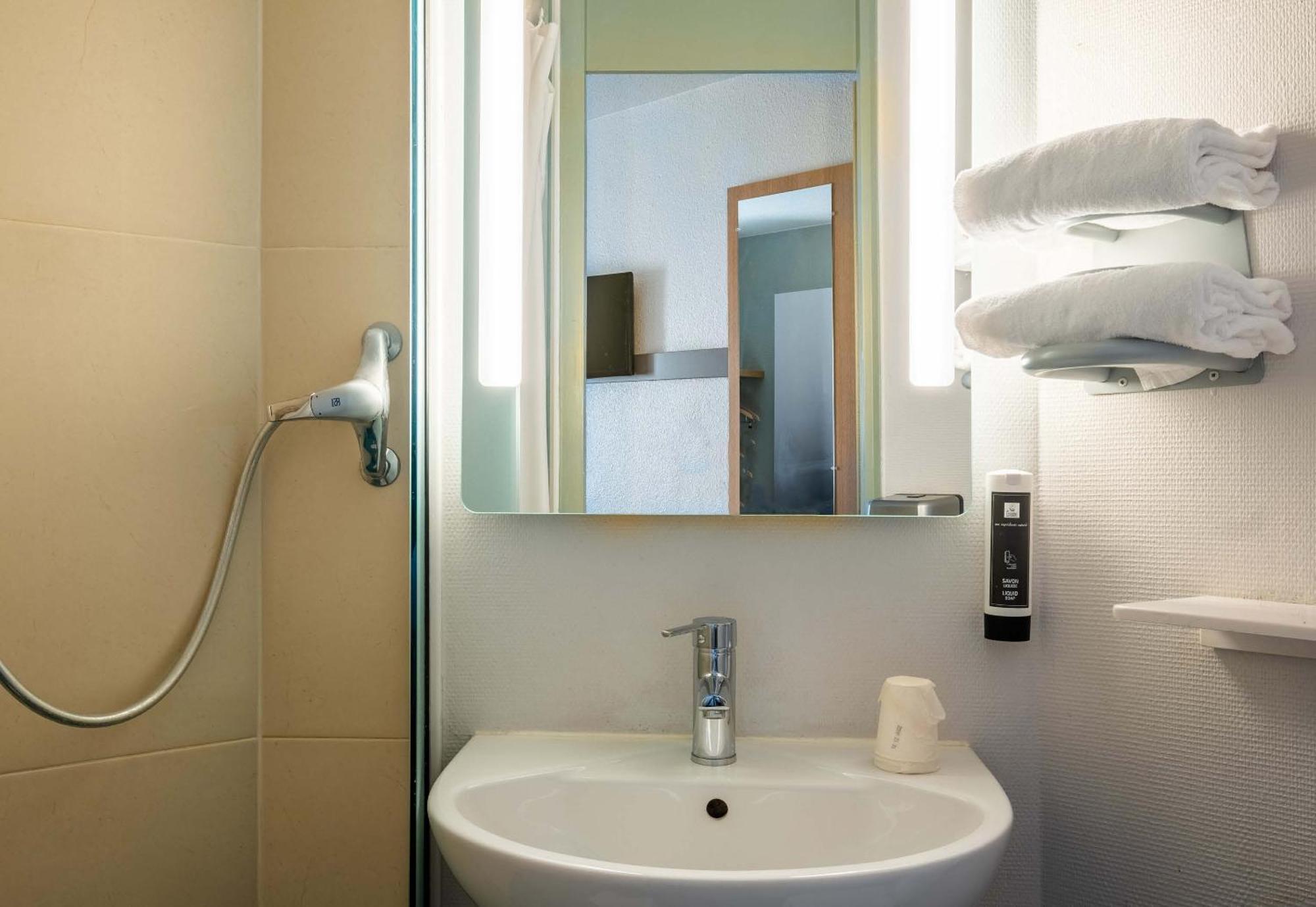B&B Hotel Annecy 아르고네이 외부 사진