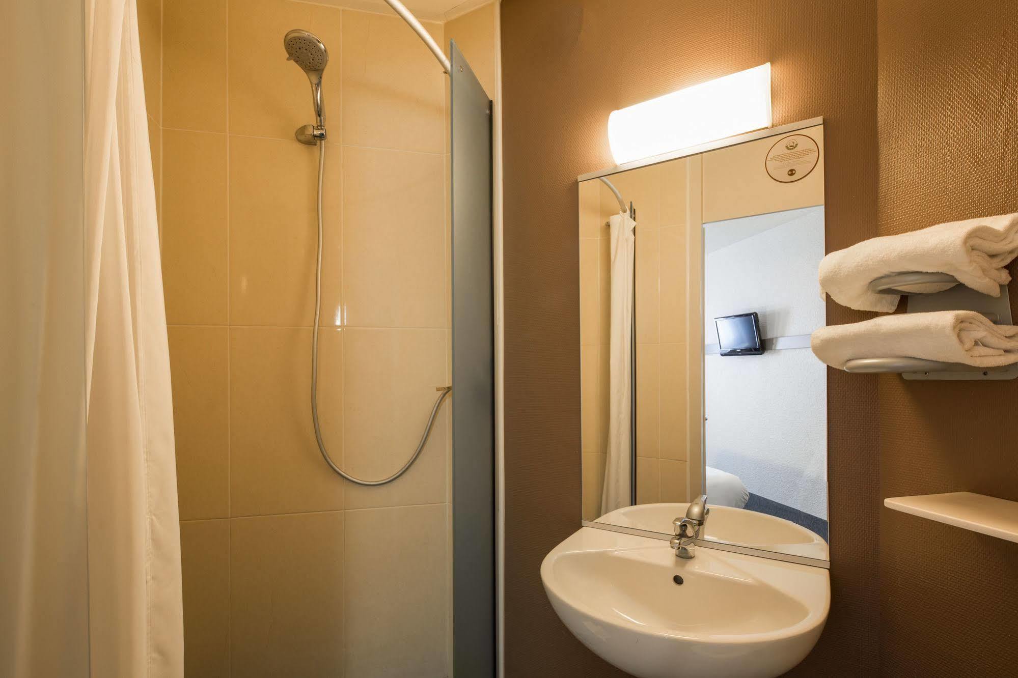 B&B Hotel Annecy 아르고네이 외부 사진